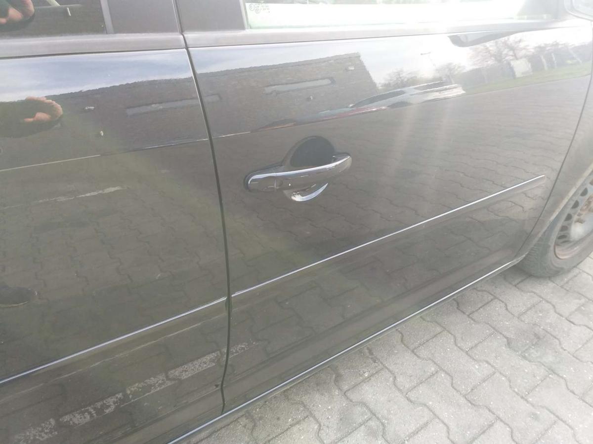 VW Touran 1T original T&uuml;r vorn rechts LC9X Deepblack Rohbau Bj.2008